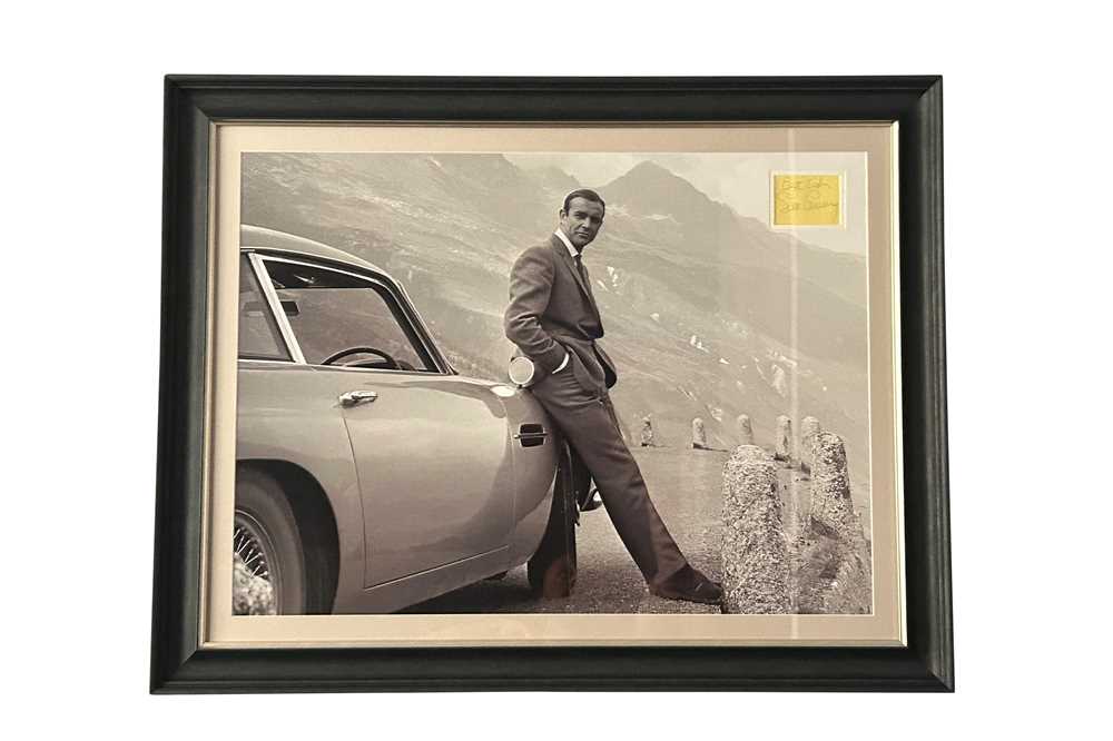 Lot 101 - Sean Connery as James Bond Autograph Presentation