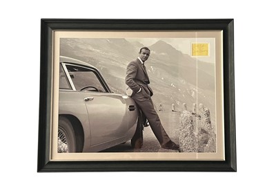 Lot 101 - Sean Connery as James Bond Autograph Presentation