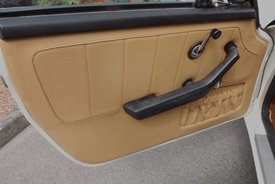 Lot 221 - 1972 Volvo P1800 ES