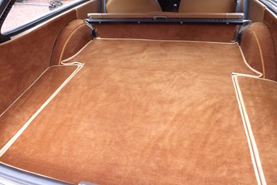 Lot 221 - 1972 Volvo P1800 ES