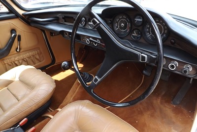 Lot 221 - 1972 Volvo P1800 ES