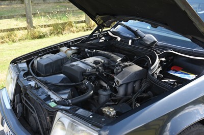 Lot 59 - 1993 Mercedes-Benz E220 Saloon