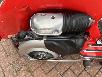 Lot 142 - 1967 Vespa SS180 Super Sport