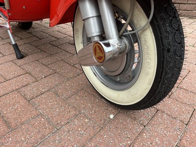 Lot 142 - 1967 Vespa SS180 Super Sport