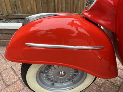 Lot 142 - 1967 Vespa SS180 Super Sport