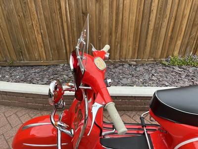 Lot 142 - 1967 Vespa SS180 Super Sport