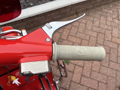 Lot 142 - 1967 Vespa SS180 Super Sport