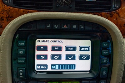 Lot 49 - 2007 Jaguar Super V8 Sovereign