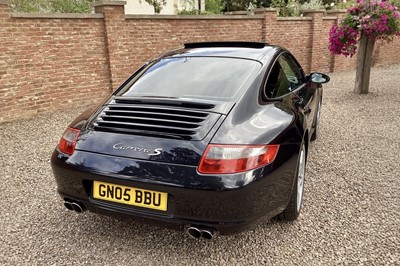 Lot 26 - 2005 Porsche 911 Carrera