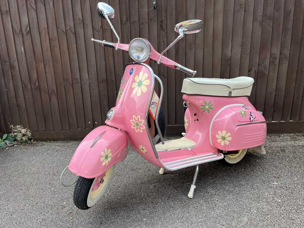 Lot 123 - 1971 Vespa (Douglas) 150 Super (125)