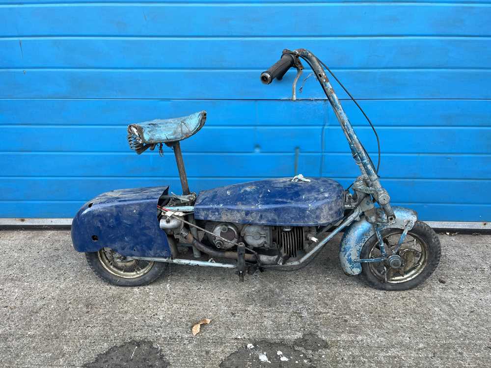 Lot 122 - 1948 Corgi Scooter