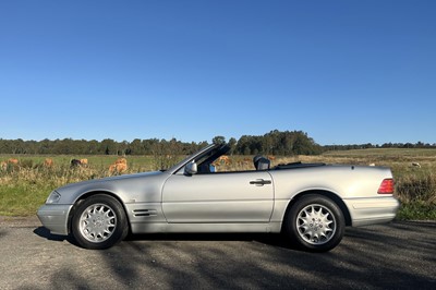 Lot 28 - 1998 Mercedes-Benz SL 320