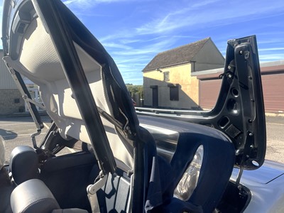 Lot 28 - 1998 Mercedes-Benz SL 320