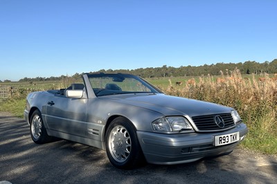 Lot 28 - 1998 Mercedes-Benz SL 320