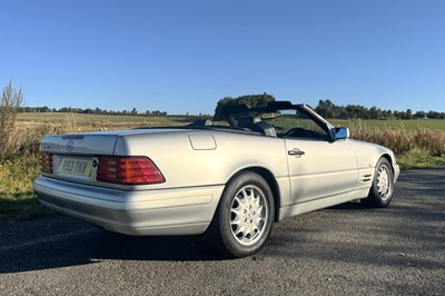 Lot 28 - 1998 Mercedes-Benz SL 320