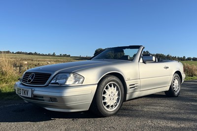 Lot 28 - 1998 Mercedes-Benz SL 320