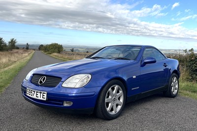 Lot 18 - 1998 Mercedes-Benz SLK 230