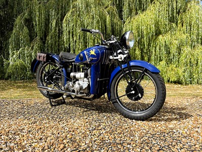 Lot 300 - 1928 Pegasus