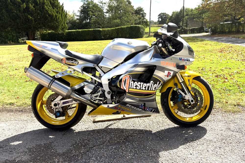 Lot 340 - 1998 Yamaha R1