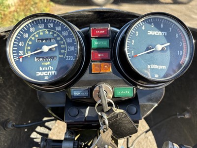 Lot 226 - 1984 Ducati 900S2