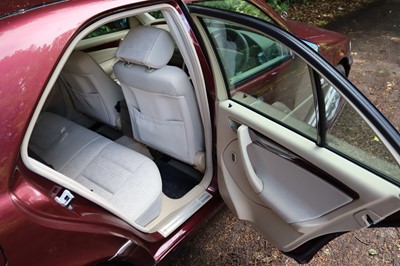 Lot 152 - 1998 Mercedes-Benz C180 Elegance
