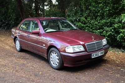 Lot 152 - 1998 Mercedes-Benz C180 Elegance