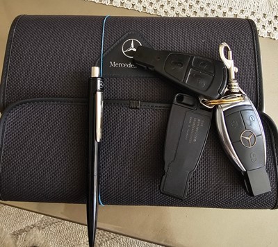 Lot 152 - 1998 Mercedes-Benz C180 Elegance