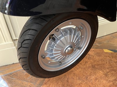 Lot 110 - 1969 Vespa SS90 Evocation