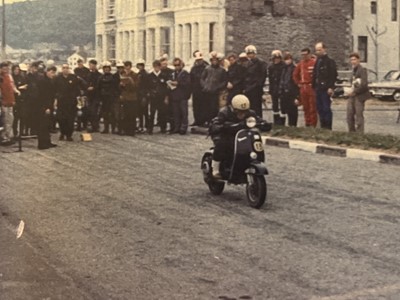 Lot 110 - 1969 Vespa SS90 Evocation