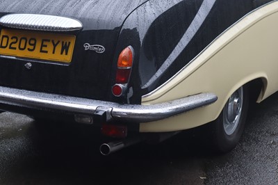 Lot 129 - 1986 Daimler DS420