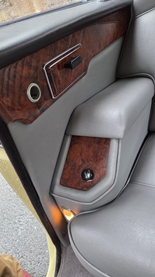 Lot 129 - 1986 Daimler DS420