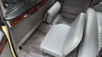 Lot 129 - 1986 Daimler DS420