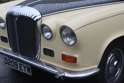 Lot 129 - 1986 Daimler DS420
