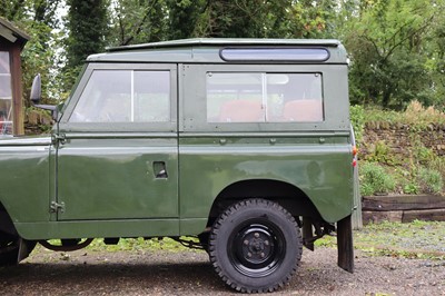 Lot 135 - 1960 Land Rover Series II 88'' Station Wagon