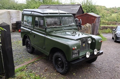 Lot 135 - 1960 Land Rover Series II 88'' Station Wagon