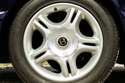 Lot 35 - 1998 Bentley Azure