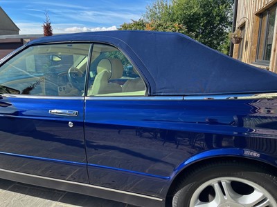 Lot 35 - 1998 Bentley Azure