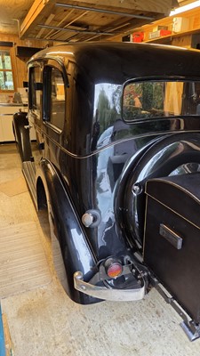 Lot 3 - 1938 Lanchester LA 11