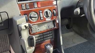 Lot 162 - 1995 Mercedes-Benz C280 Elegance