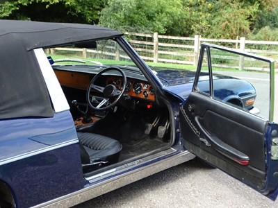 Lot 121 - 1973 Triumph Stag