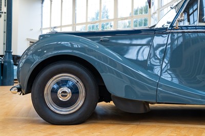 Lot 116 - 1950 Bentley Mk. VI H. J. Mulliner Sports Saloon