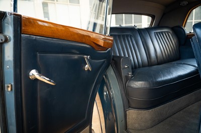 Lot 116 - 1950 Bentley Mk. VI H. J. Mulliner Sports Saloon