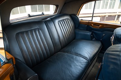 Lot 116 - 1950 Bentley Mk. VI H. J. Mulliner Sports Saloon