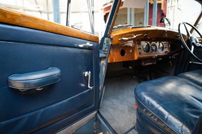 Lot 116 - 1950 Bentley Mk. VI H. J. Mulliner Sports Saloon