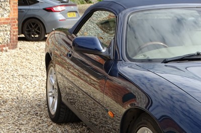 Lot 153 - 2001 Jaguar XK8 Convertible