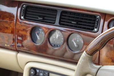 Lot 153 - 2001 Jaguar XK8 Convertible