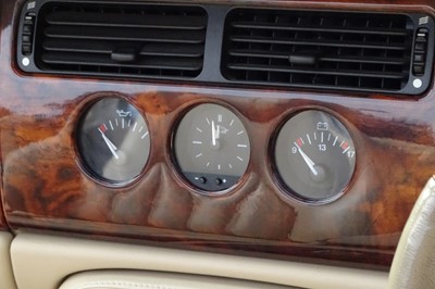 Lot 153 - 2001 Jaguar XK8 Convertible