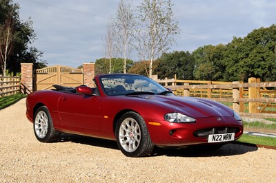 Lot 40 - 1999 Jaguar XKR Convertible