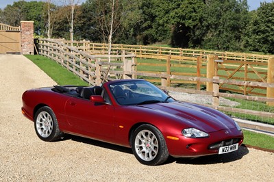 Lot 40 - 1999 Jaguar XKR Convertible