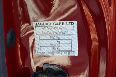 Lot 40 - 1999 Jaguar XKR Convertible